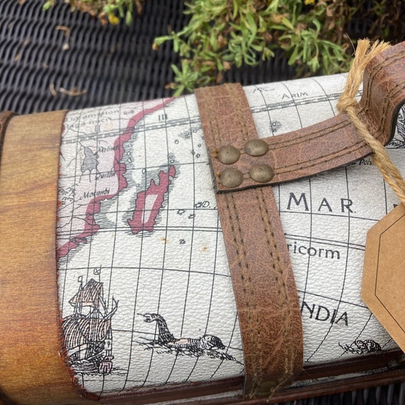 Twine new old world wine bottle gift box - Picture 4 of 14